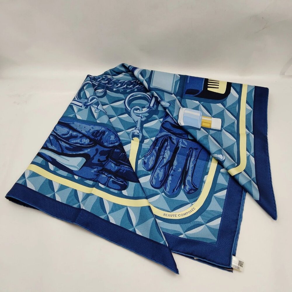 Authentic Hermes Carre 90 Beaute Composee Navy Blue Scarf mn696-121325 - Picture 3 of 9